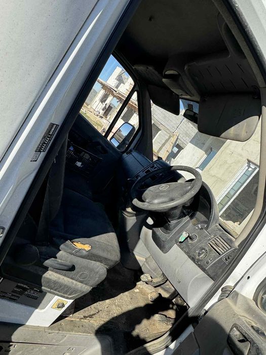 De vanzare volan dreapta