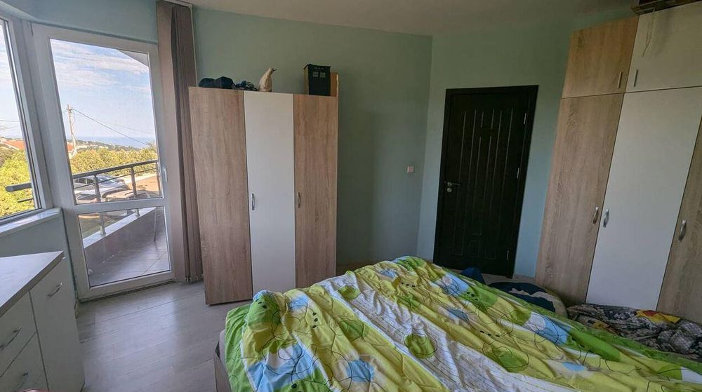 Дава се под наем Тристаен апартамент в Варна, м-т Траката - 80 кв.м за 625 € - Снимка #4