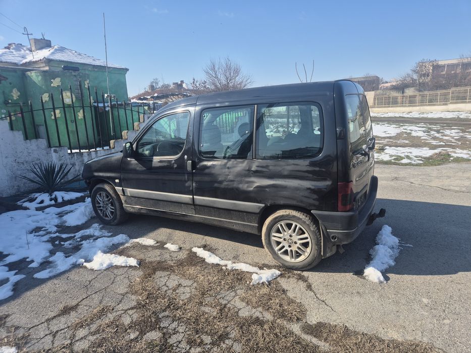 Пежо Партнер 1.4 с газ 2000г
