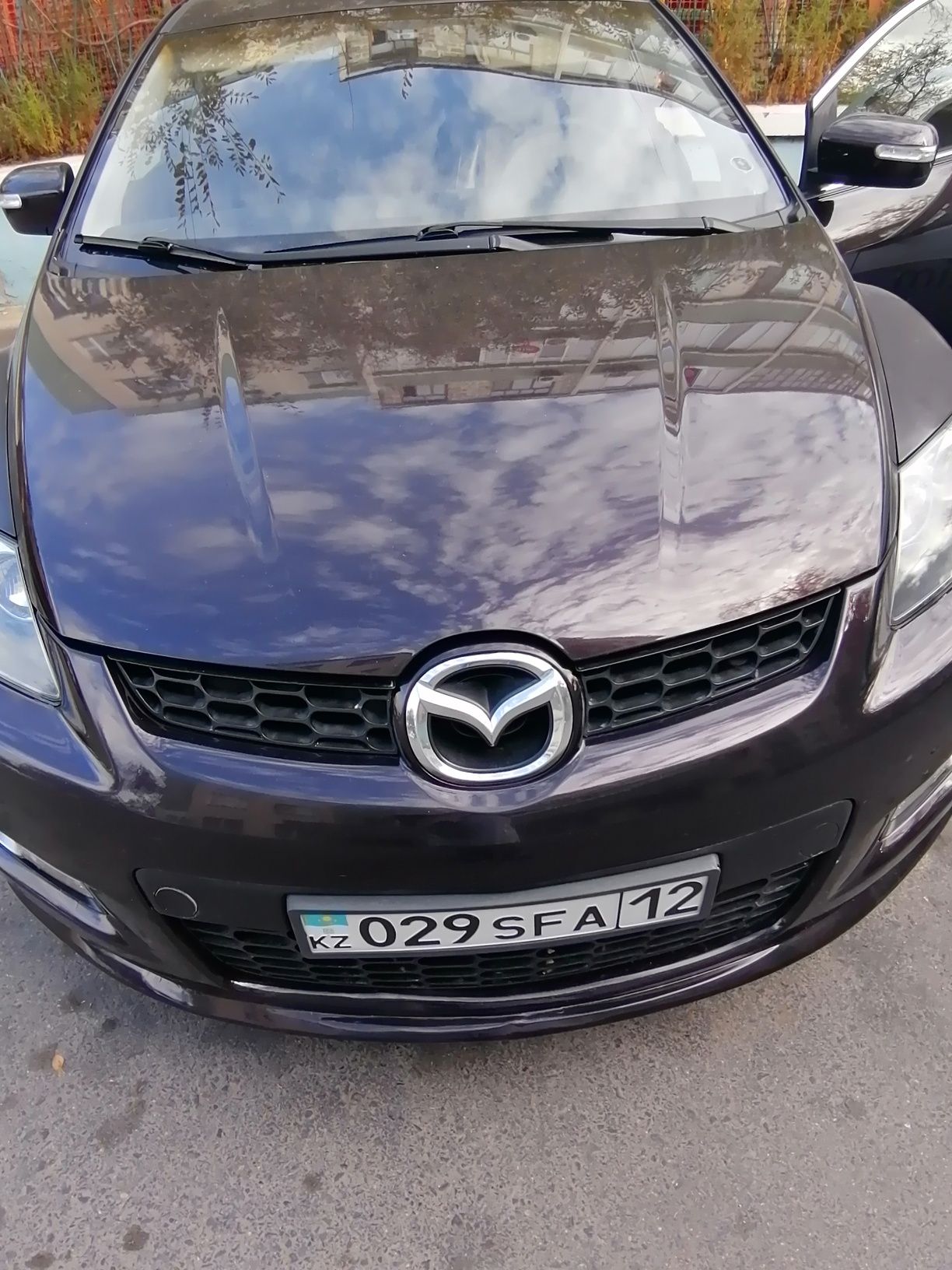 Продам Mazda CX7