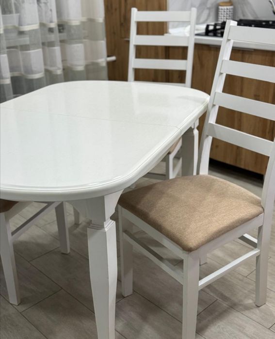 Продам стол+6 стульев,