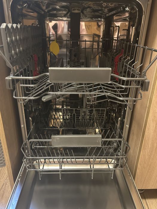 Masina de spalat vase Whirlpool