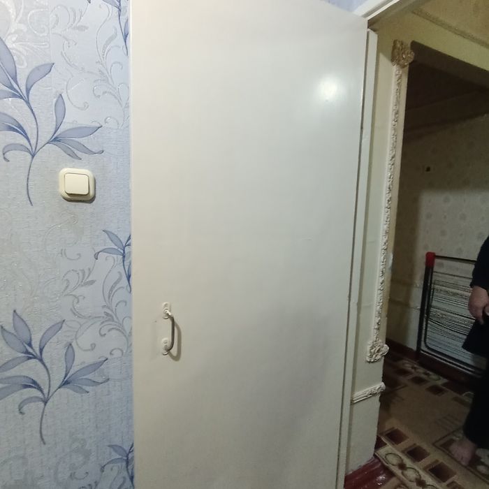 продается комплект дверей