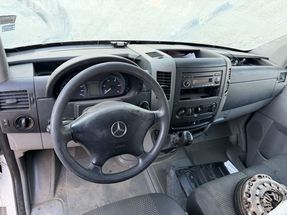 Мерцедес спринтер 313 2.2 6 ск само на части