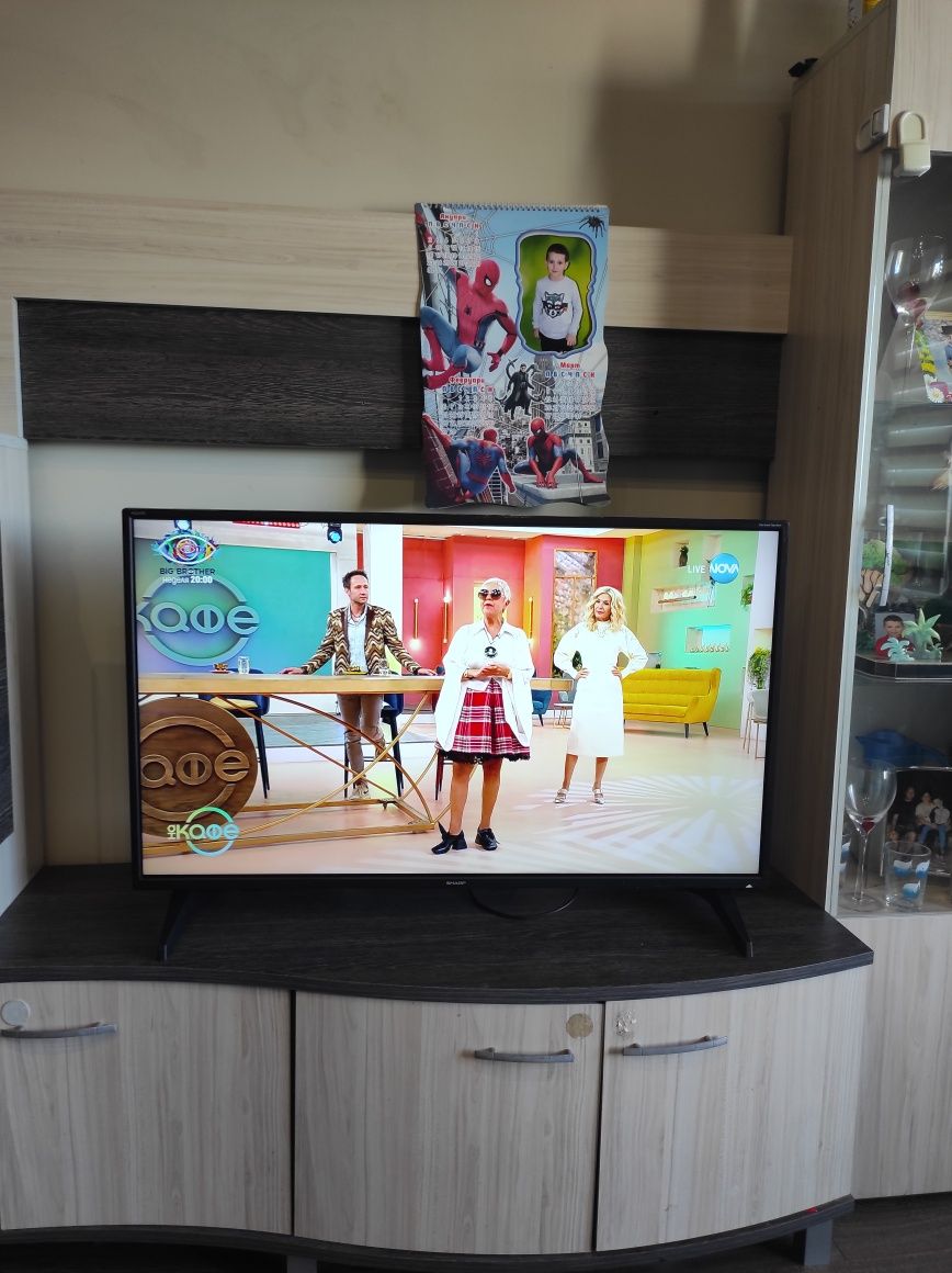 Смарт Телевизор SHARP 40 инча Android Ultra HD 4K