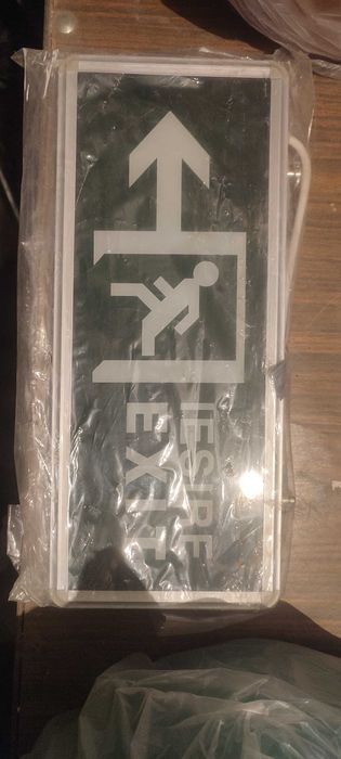 Lampă luminoasă exit/ieșire