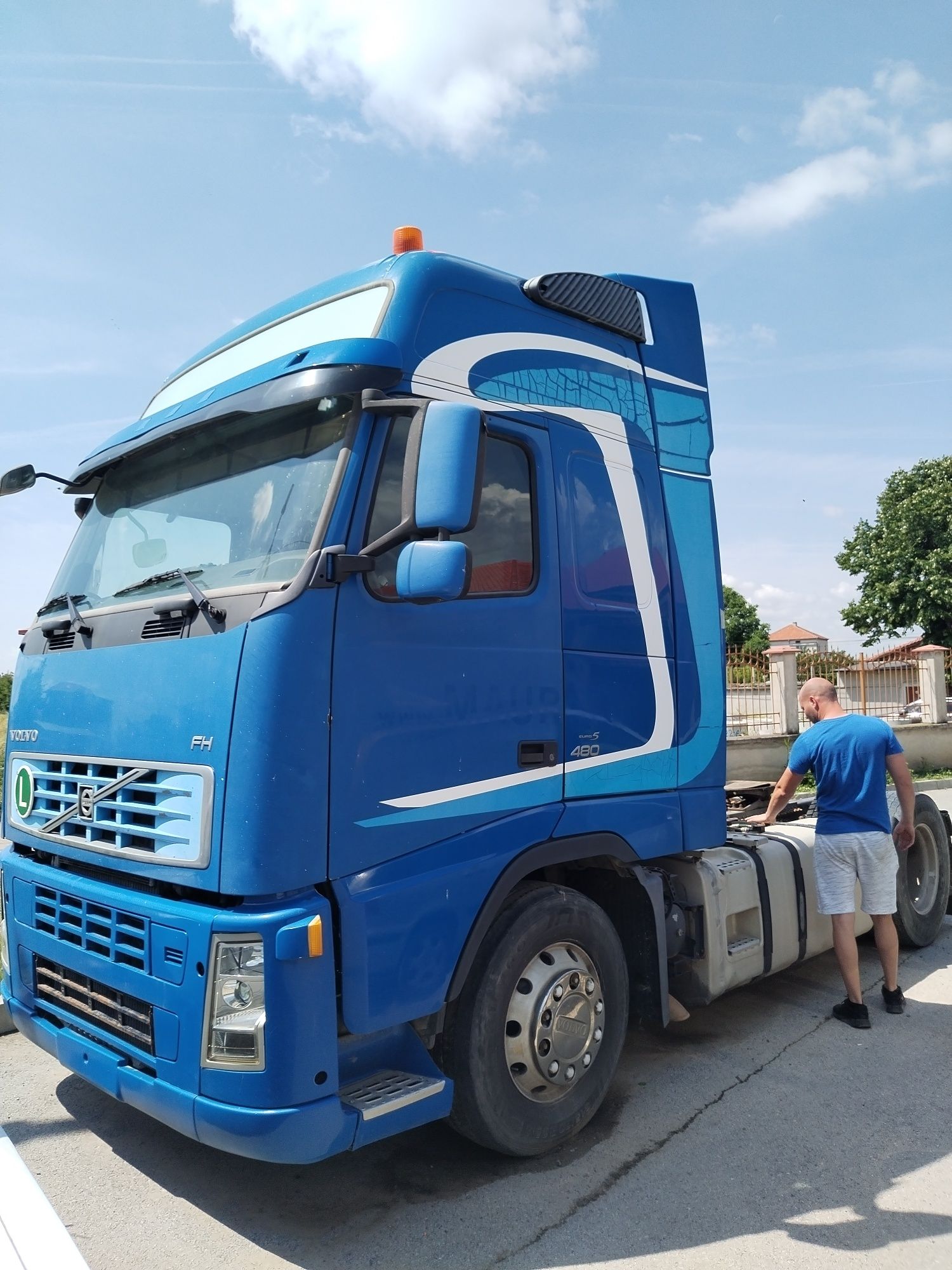 Volvo FH 480 на части