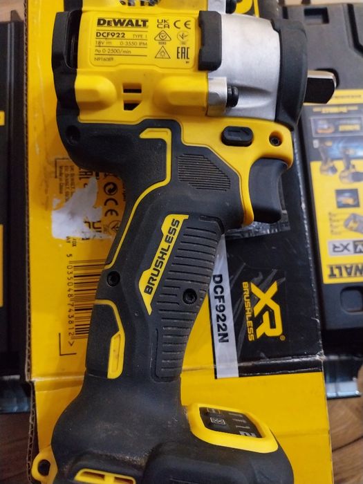 Impact bormasina DCF922