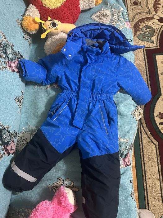 Продам детский зимний комбинезон