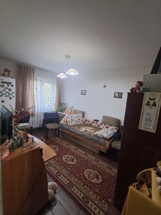 Vand garsoniera etaj 4
