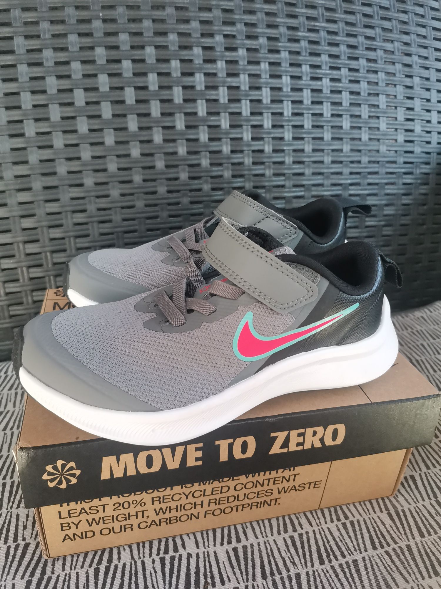 Детски маратонки NIKE 28 номер