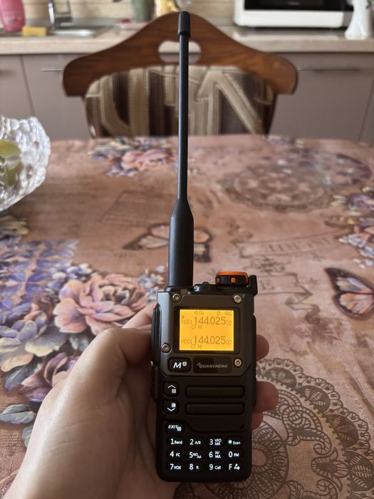 Statie emisie receptie Quansheng UV-K6 Pro VHF & UHF Walkie-Talkie