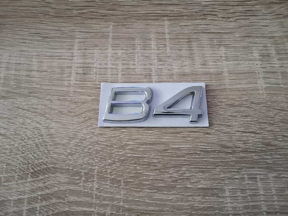 сребристи емблеми Волво Volvo B4
