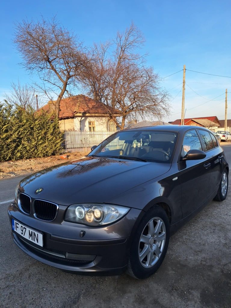 BMW Seria 1 E87.