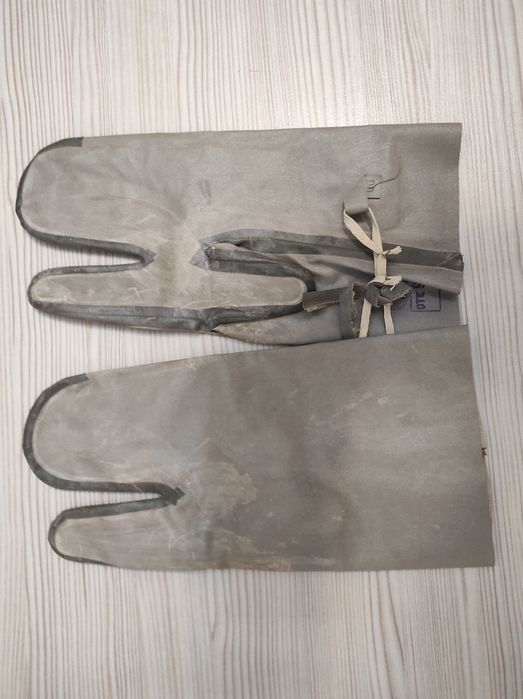 Продаю новые трёх палые перчатки от ОЗК для использования в грязных ус