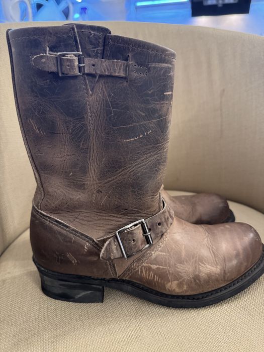 Дамски ботуши Frye