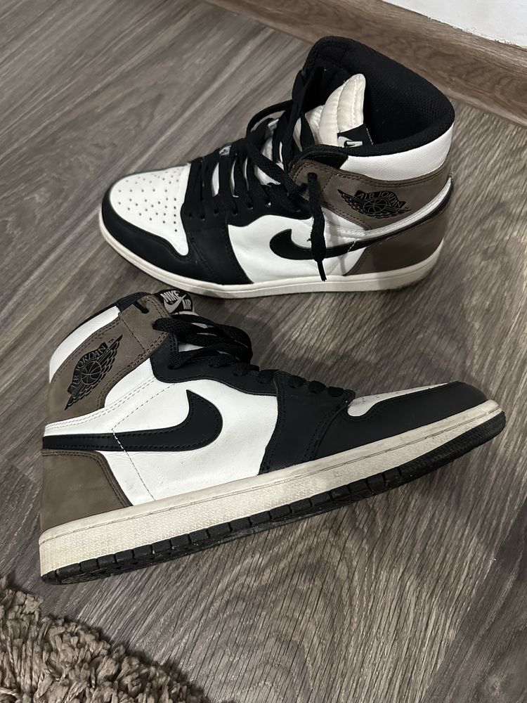 Air Jordan 1 High Dark Mocha