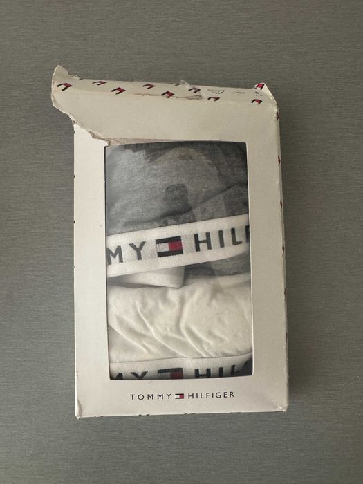 Спортни бюстиета за момичета 8-10г. Tommy Hilfiger