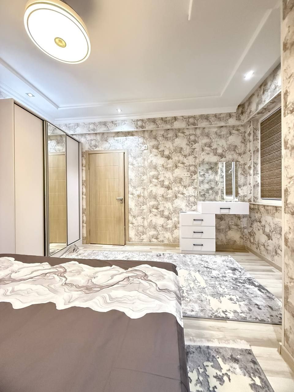 Аренда ЖК Зарафшан Сити 2 комнатная 700 $ новая квартира
