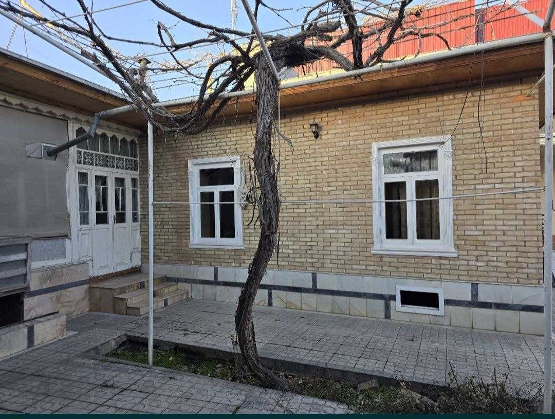 № 279 Дом площадью 8 соток в районе Оби Рахмат