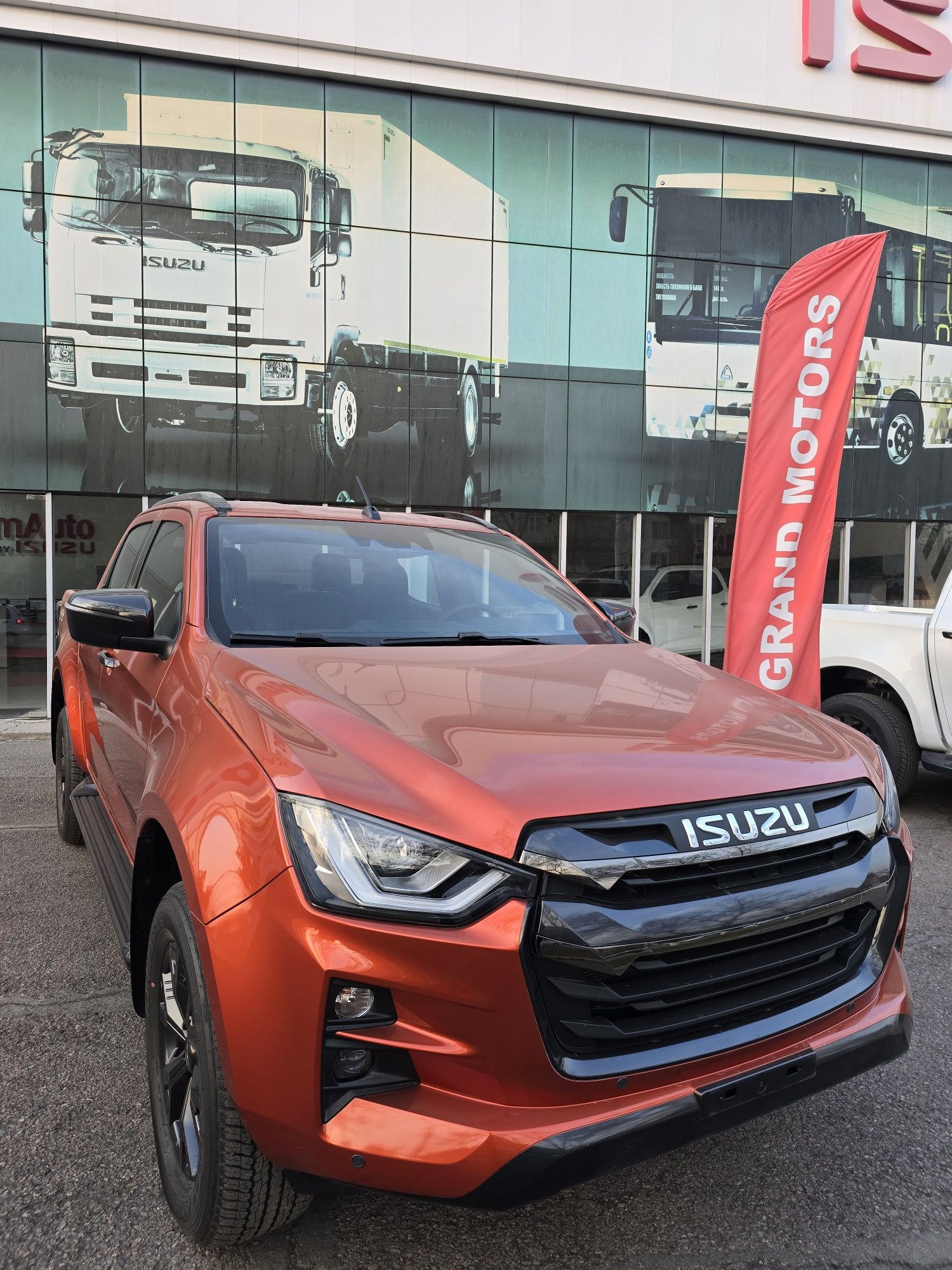 Пикап Isuzu D-max Oksus 1,9 литр