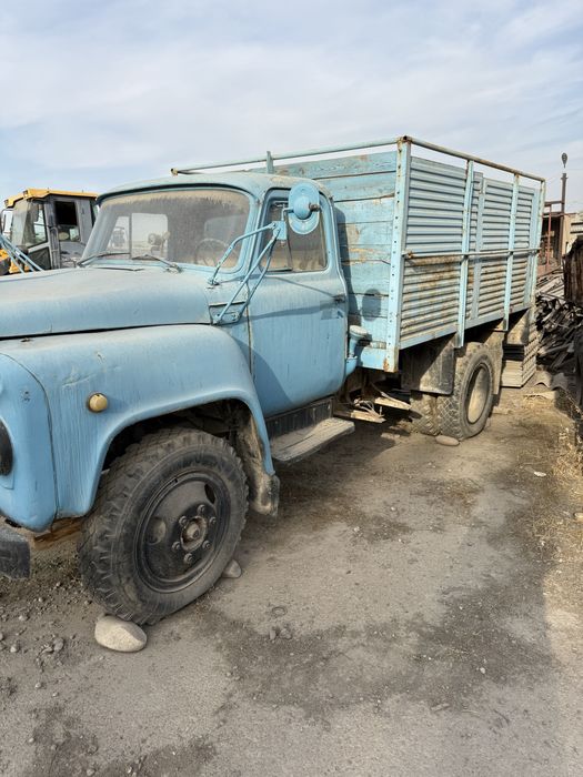 Gaz 52-05 sotiladi 1987 yil dakumenti bor Dakumenti bilan sotiladi