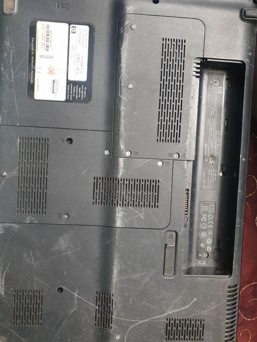 Toshiba satellite за ремонт или части.