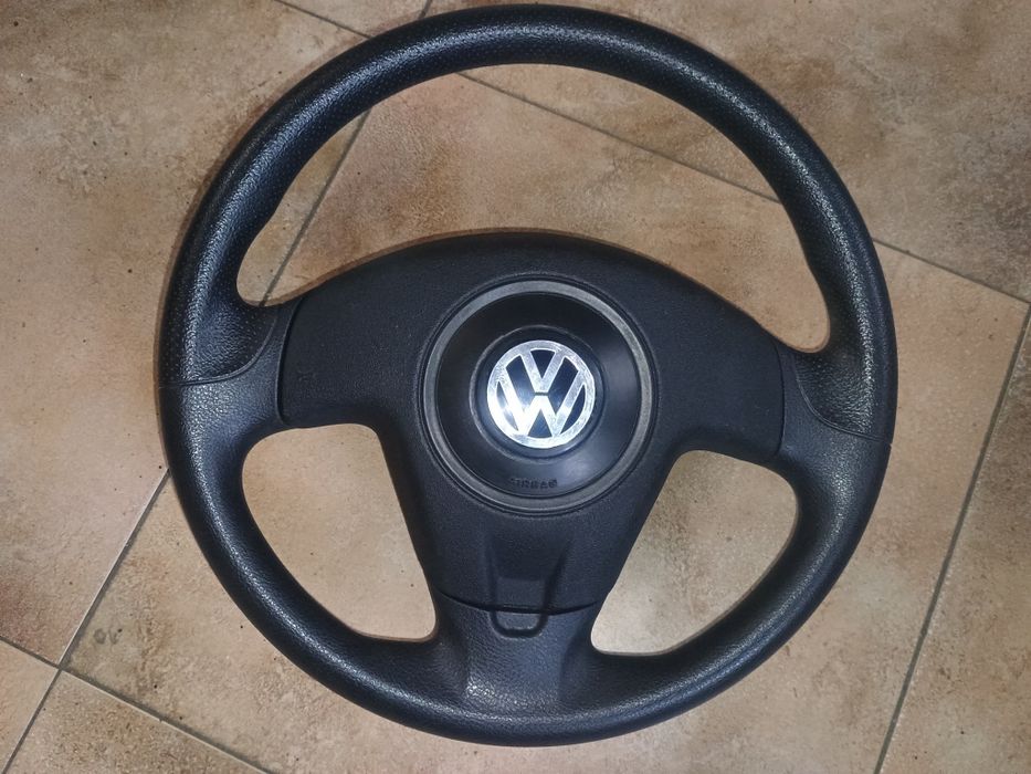 Трилъчев волан за Голф 5,Кади,Пасат Б6.