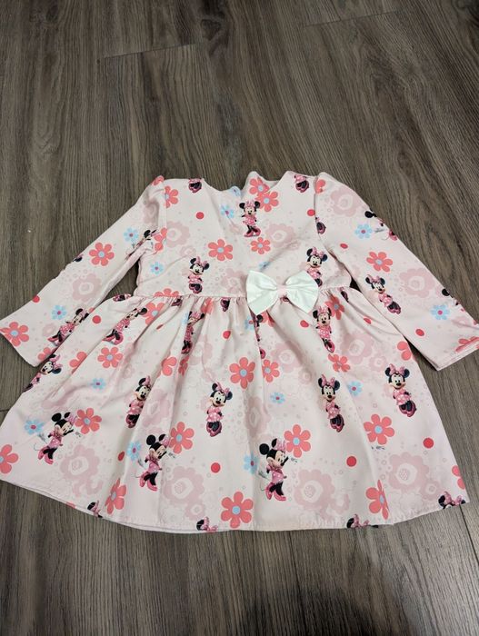 Rochita Minnie marimea 104