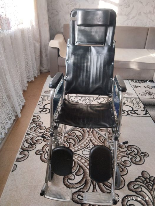 Продам инвалидную коляску трансформер
