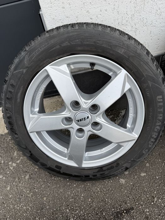 Vand set jante pentru Fabia,Polo,Ibiza 185/60/15 cu anvelope de iarna
