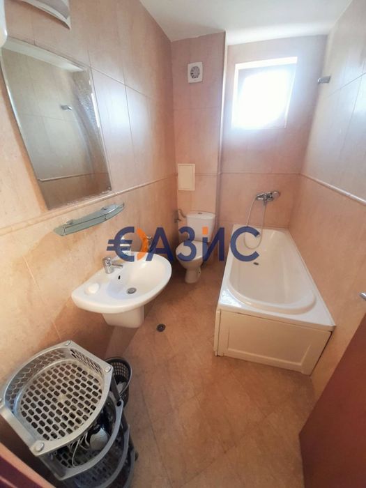 Продава се Тристаен апартамент в к.к. Слънчев бряг - 92 кв.м за 881 €/кв.м - Снимка #13