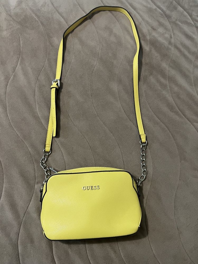 Чанта Guess