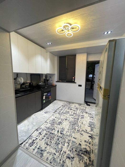 Юнусобод 19 квартал 3 хона 1 етаж