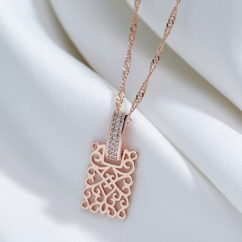 Colier si Pandantiv Luxury Oriental Square, placate cu aur roz de 14k
