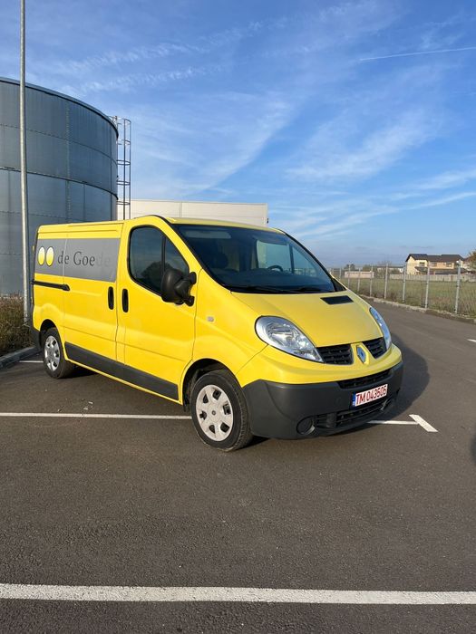 Vând Renault Trafic An 2011