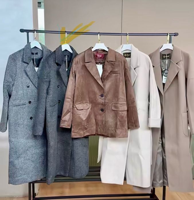 продается женские вещи