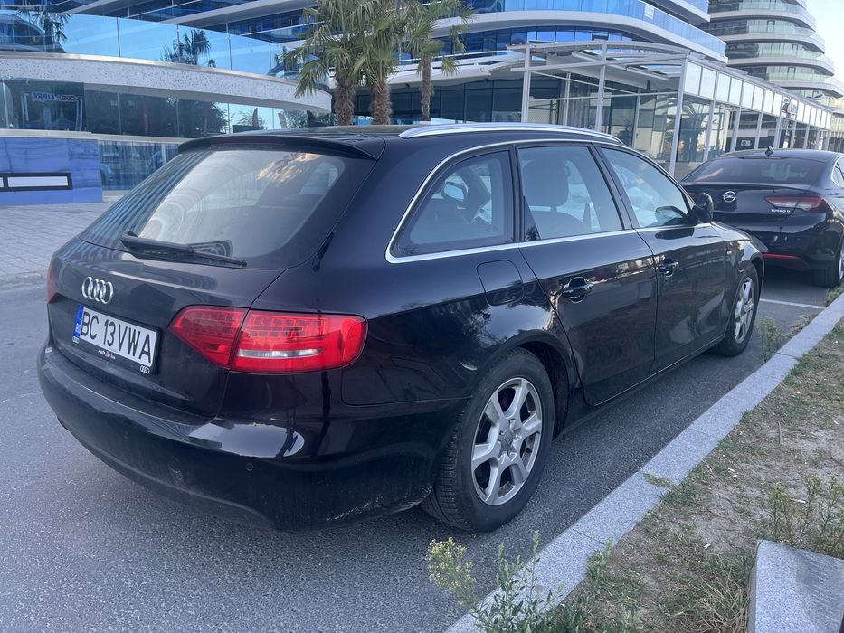 Audi A4 B8 S-Line 2012 2.0 TDI 143 CP Euro 5 Bi-Xenon