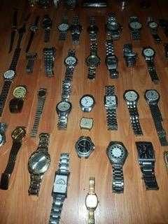 vand ceasuri diferite marci festina 200 lei