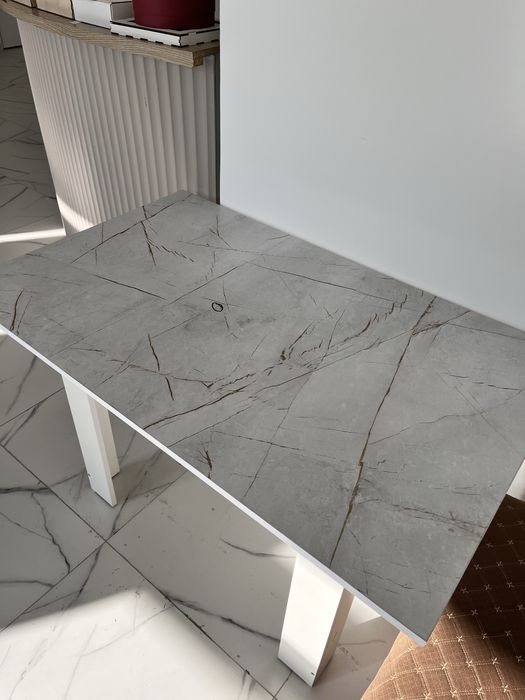 Кухонный столик сатылады