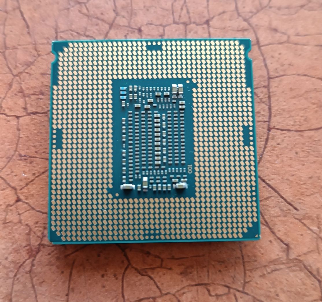 Procesor socket 1151 v2 Intel i5 9400f