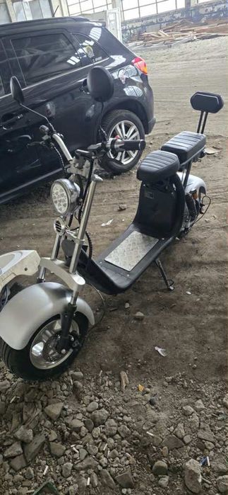 Vand scuter electric.