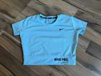 Спортен топ NIKE