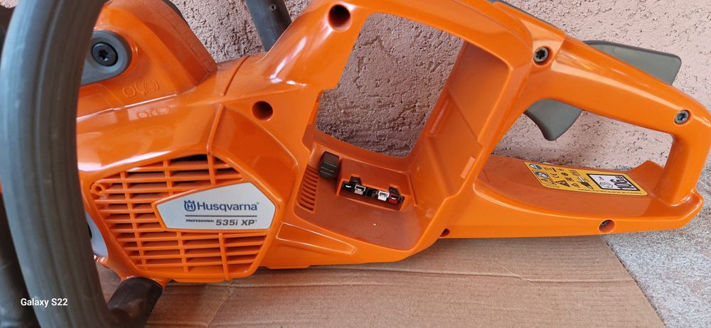 Husqvarna drujba pe acumulator