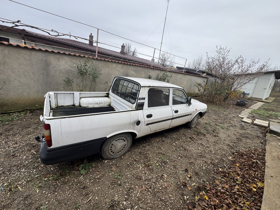 Dacia 1307 Pick-Up 4x4 • Cabina dublă • 1.6 Benzină • 5 locuri