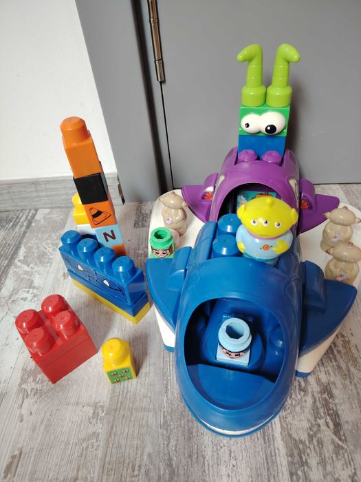 Nava spatiala Mega Bloks