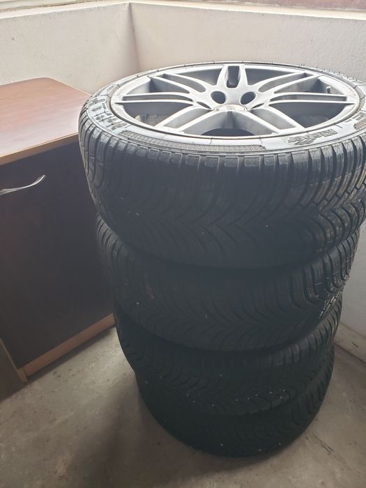 Set jante originale Audi 18″ + anvelope 235/40 R18 – stare foarte bună
