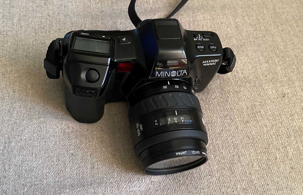 SLR Minolta Maxxum 7000i + Minolta AF 35-105mm f 3.5-4.5 - colectie