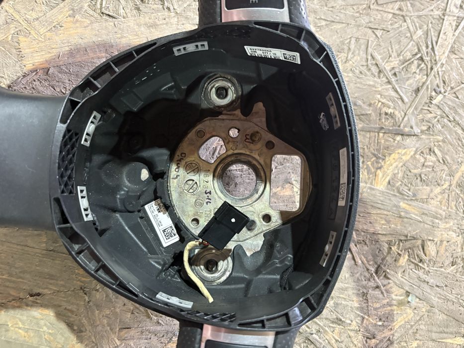 Audi A4 B8 Мулти Волан с Бег