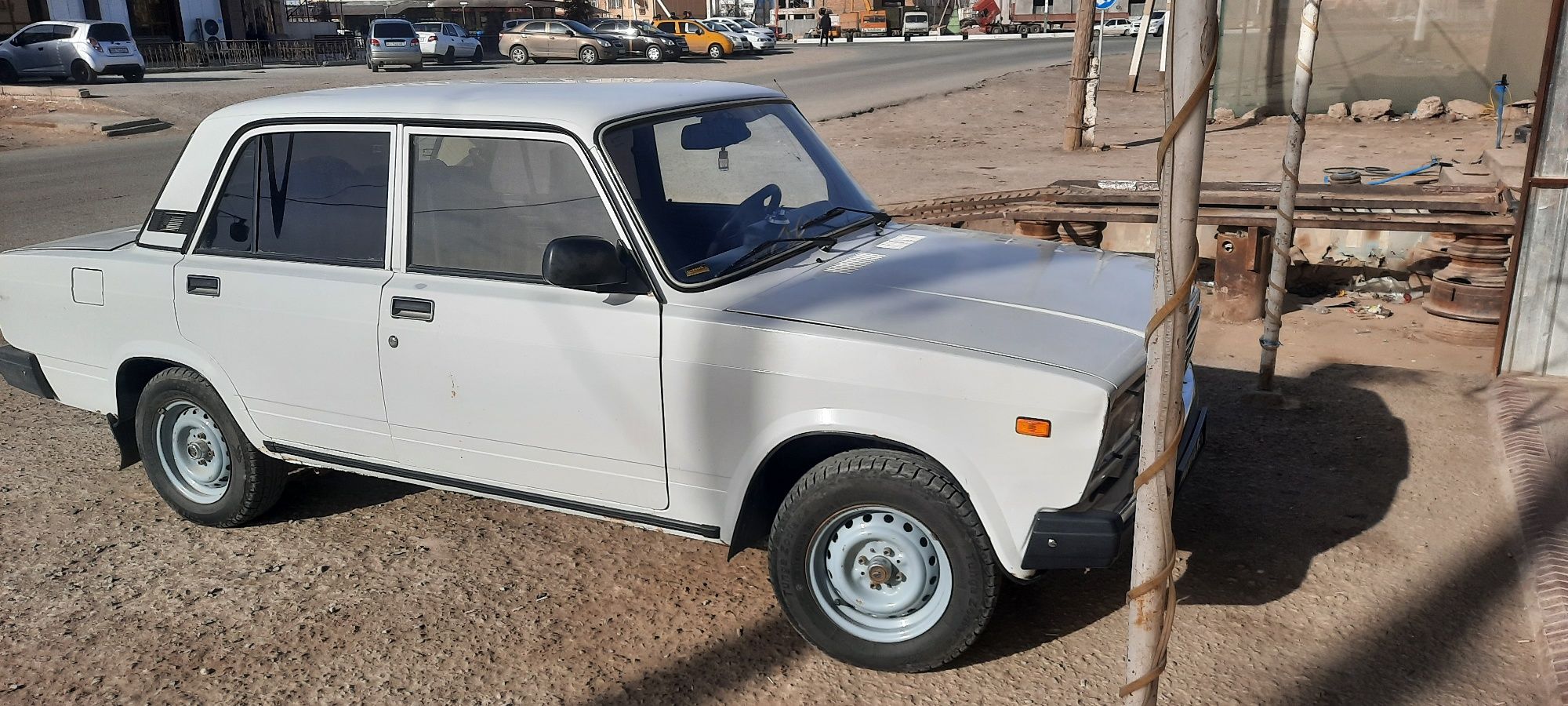 Vaz 2107     2007 jil